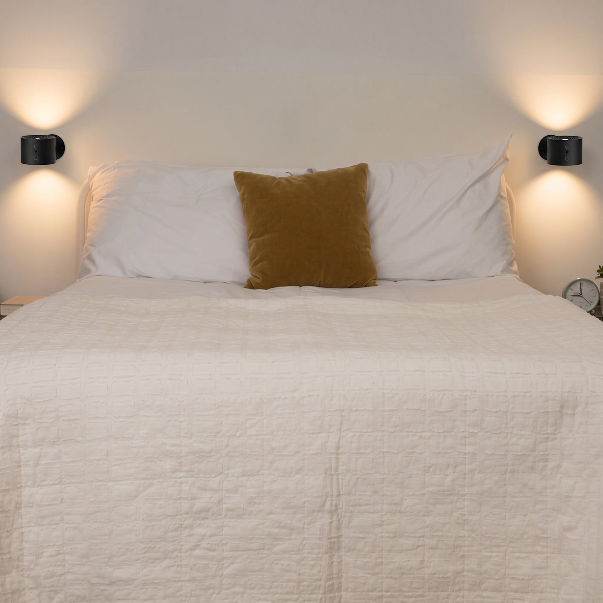 Dotia™ - Wireless Rechargeable Wall Light