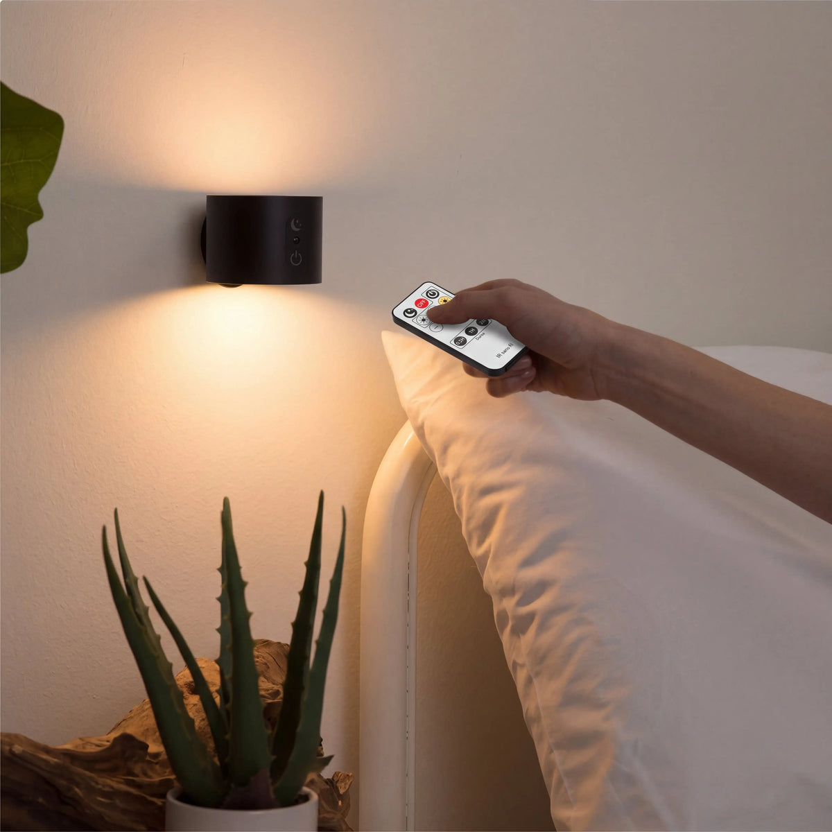 Dotia™ - Wireless Rechargeable Wall Light